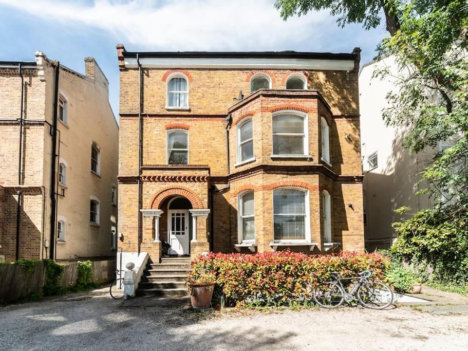 Surbiton Garden Flat Apartment Luaran gambar