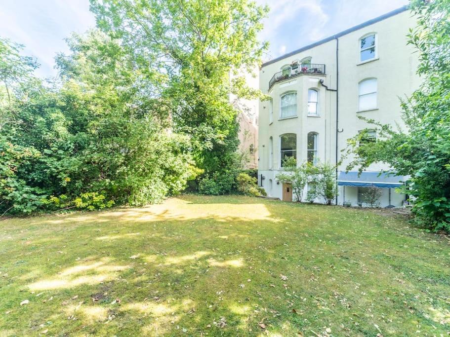 Surbiton Garden Flat Apartment Luaran gambar